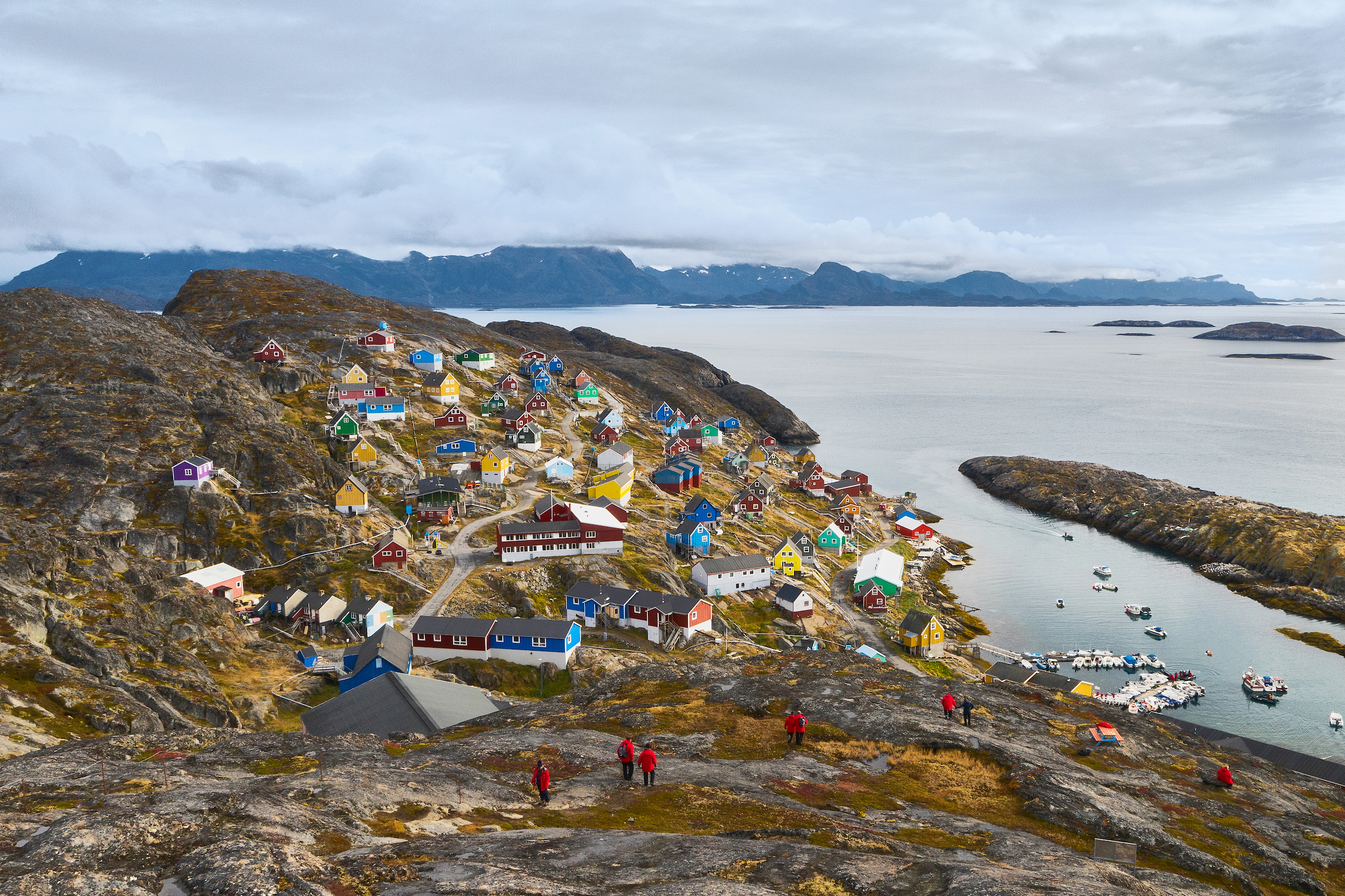 Den lilla byn Kangaamiut på Grönland.