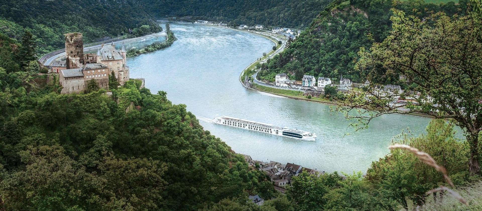 SS Maria Theresa kryssar på Donau
